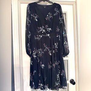 Ann Taylor Blue and Black Long Sleeve V-Neck Sundress